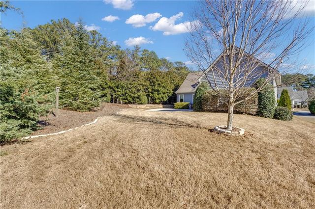 110 Sparrows Cove, Fayetteville, GA 30215
