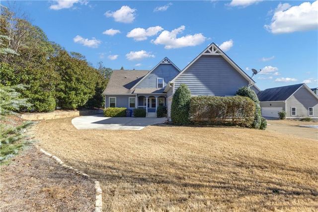 110 Sparrows Cove, Fayetteville, GA 30215
