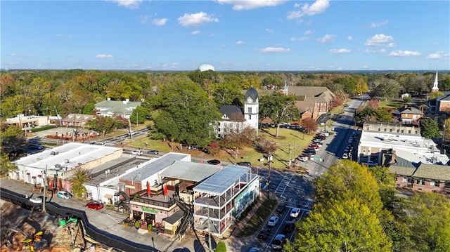 110 Sparrows Cove, Fayetteville, GA 30215