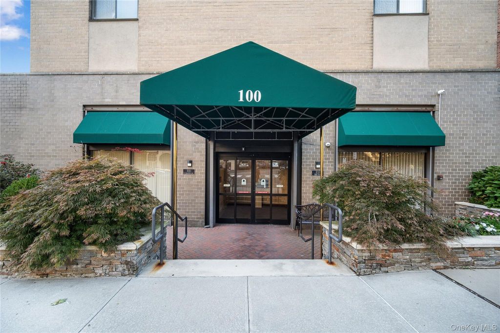 100 E Hartsdale Avenue 6LW, Hartsdale, NY 10530