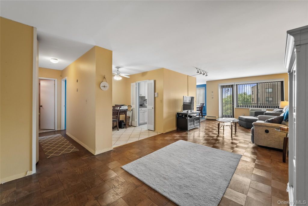 100 E Hartsdale Avenue 6LW, Hartsdale, NY 10530 — photo 2