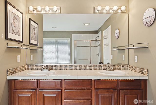 6424 43rd Street E, Fife, WA 98424