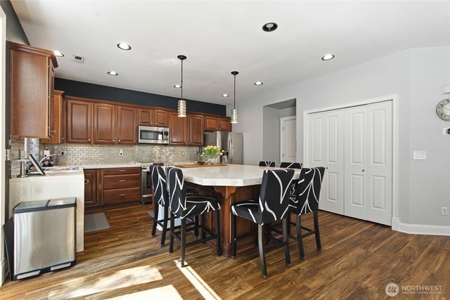 6424 43rd Street E, Fife, WA 98424