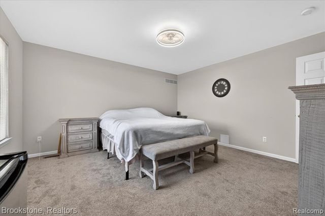 37744 Charter Oaks Boulevard 397, Clinton Township, MI 48036