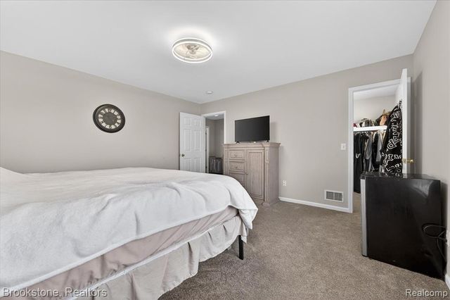 37744 Charter Oaks Boulevard 397, Clinton Township, MI 48036