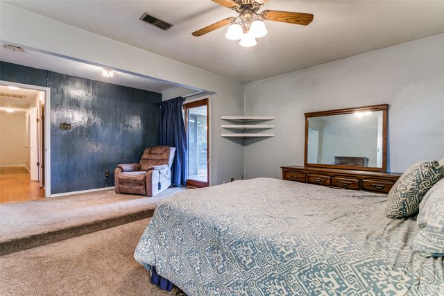2412 Crestview Circle, Irving, TX 75062
