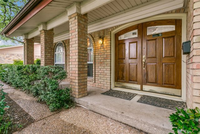 2412 Crestview Circle, Irving, TX 75062