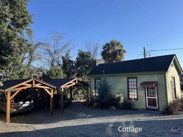676 College Street, Macon, GA 31201
