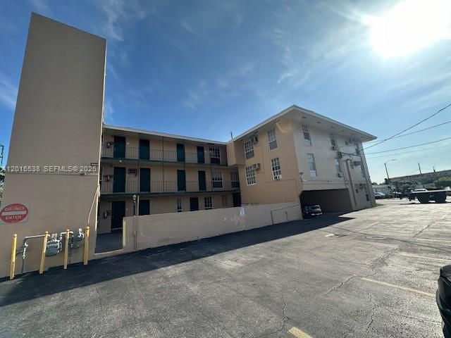 1400 S Douglas Rd 14, Coral Gables, FL 33134