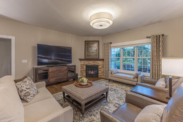 3102 Christenson LANE, Onalaska, WI 54650