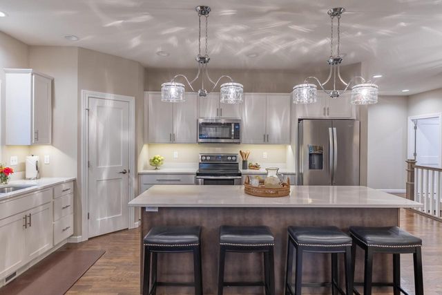 3102 Christenson LANE, Onalaska, WI 54650