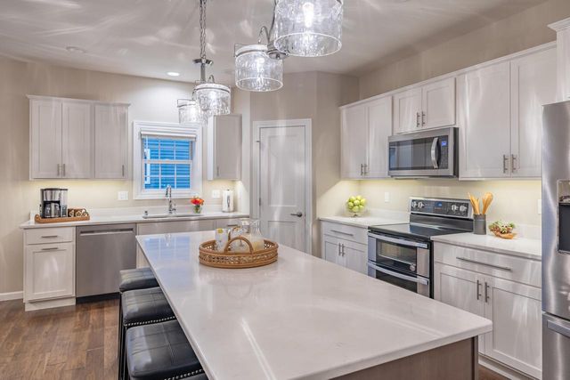 3102 Christenson LANE, Onalaska, WI 54650