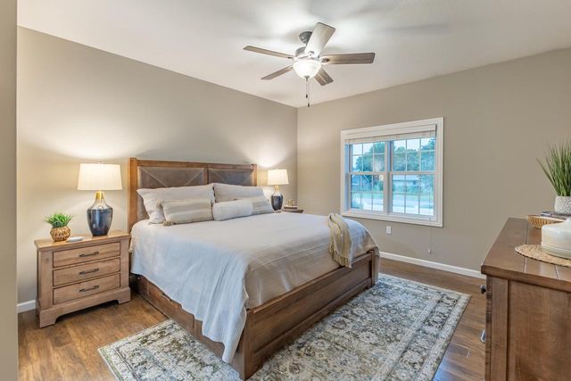 3102 Christenson LANE, Onalaska, WI 54650
