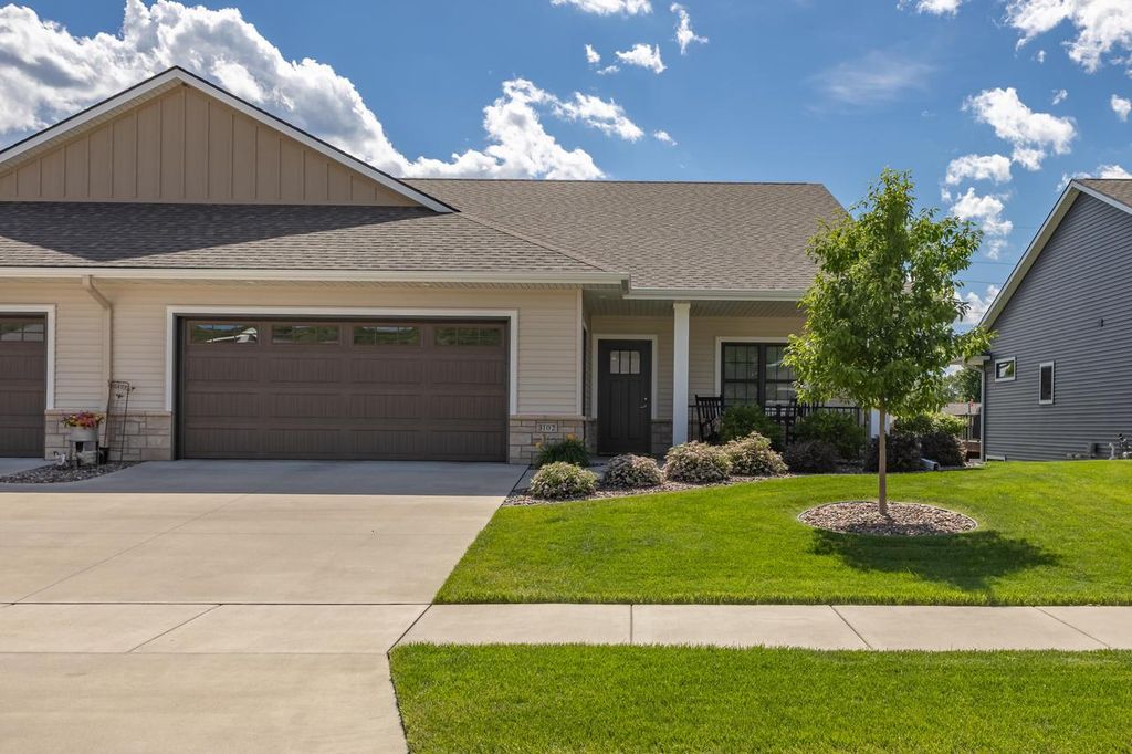 3102 Christenson LANE, Onalaska, WI 54650