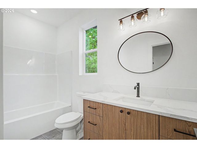 2918 Se FRANCIS St, Portland, OR 97202