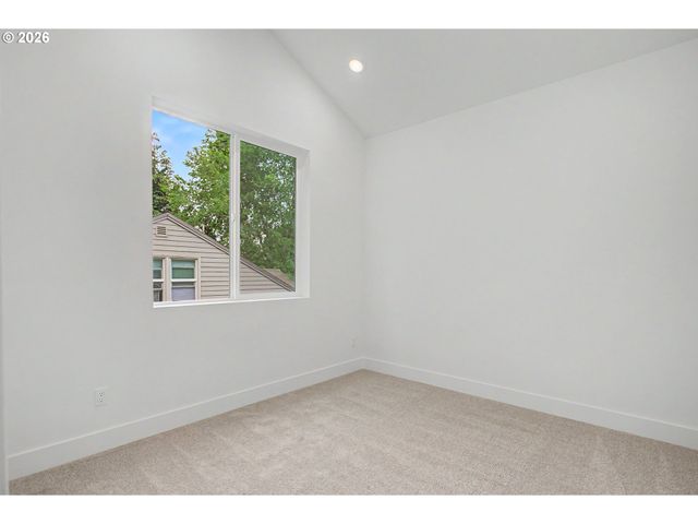 2918 Se FRANCIS St, Portland, OR 97202