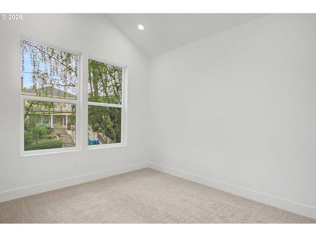 2918 Se FRANCIS St, Portland, OR 97202