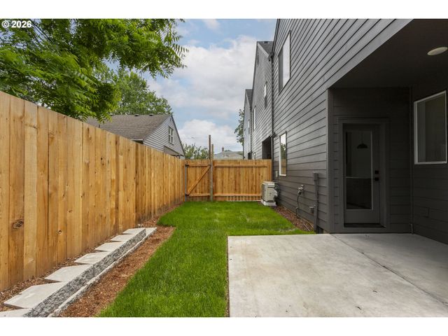 2918 Se FRANCIS St, Portland, OR 97202