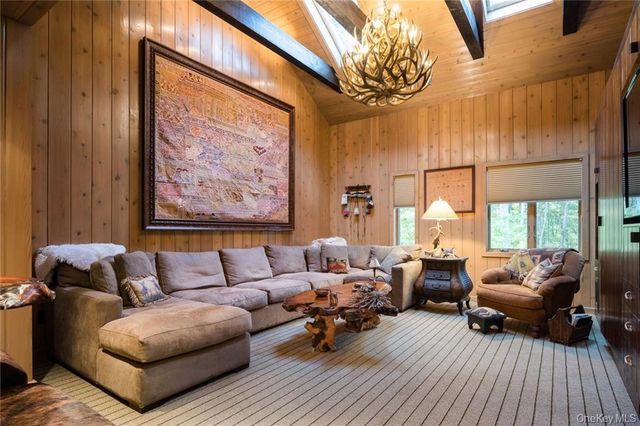 217 Trinity Pass, Pound Ridge, NY 10576