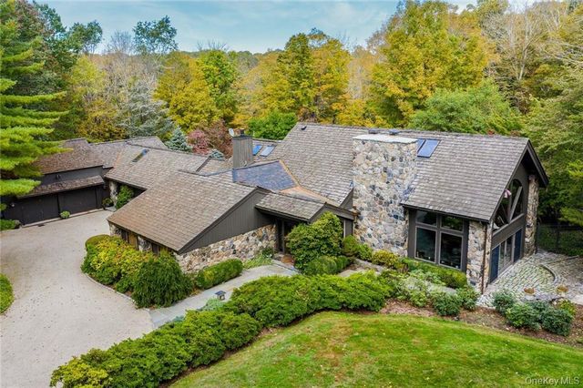 217 Trinity Pass, Pound Ridge, NY 10576