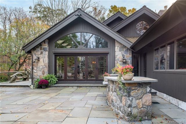 217 Trinity Pass, Pound Ridge, NY 10576