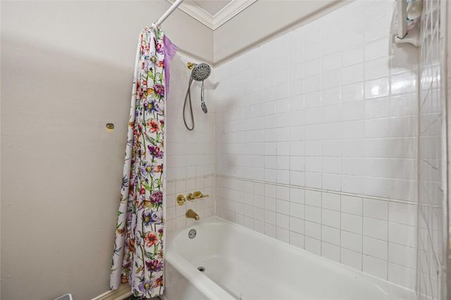 5223 Arboles Drive, Houston, TX 77035