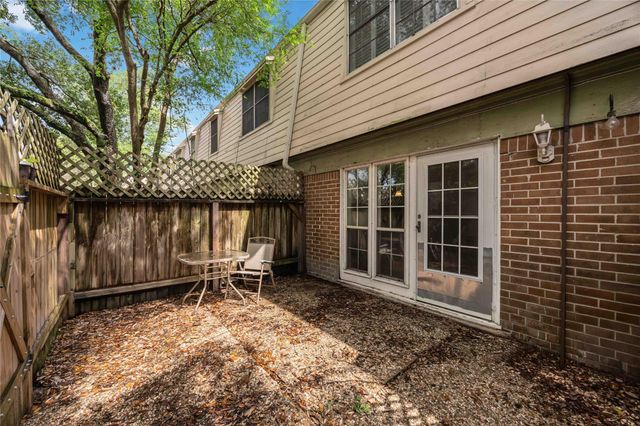 5223 Arboles Drive, Houston, TX 77035