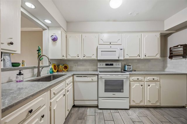 5223 Arboles Drive, Houston, TX 77035