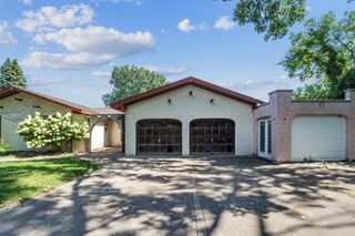8409 Bayridge Circle, Bloomington, MN 55438