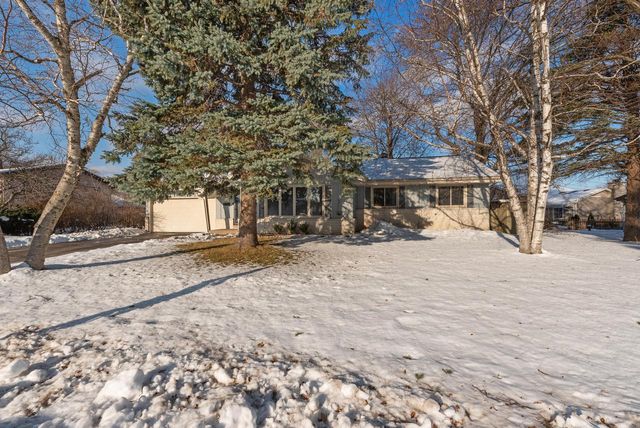 W174N9287 Joper ROAD, Menomonee Falls, WI 53051
