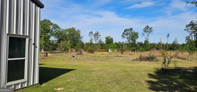 13637 HWY 23, Glennville, GA 30427