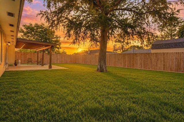 2822 Virginia Colony Drive, Webster, TX 77598