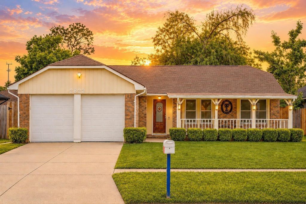 2822 Virginia Colony Drive, Webster, TX 77598