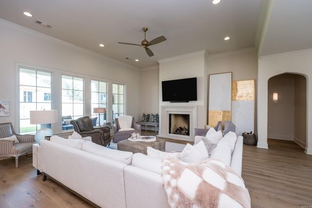 39 Miramont Circle, Little Rock, AR 72223
