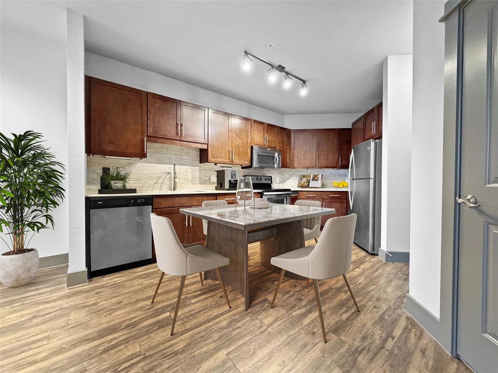 2910 Milam Street 1332, Houston, TX 77006