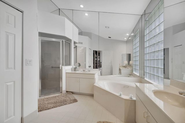 11922 Fountainside Circle, Boynton Beach, FL 33437