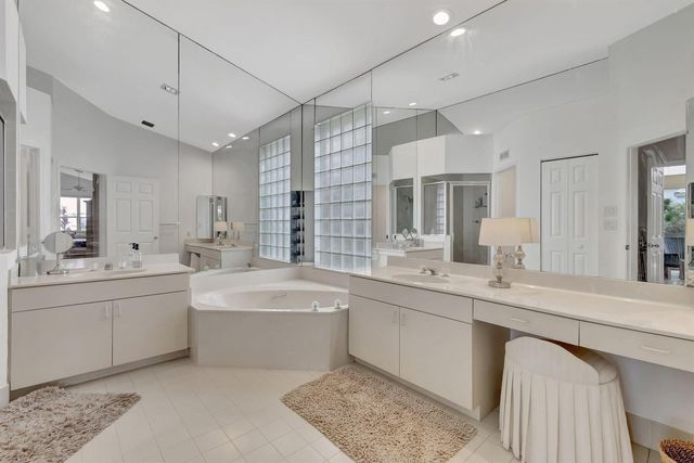 11922 Fountainside Circle, Boynton Beach, FL 33437