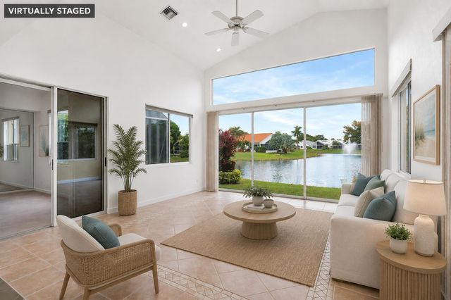 11922 Fountainside Circle, Boynton Beach, FL 33437