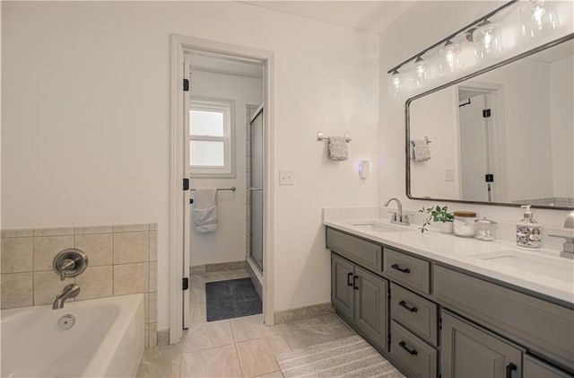 5916 Albervan Street, Shawnee, KS 66216