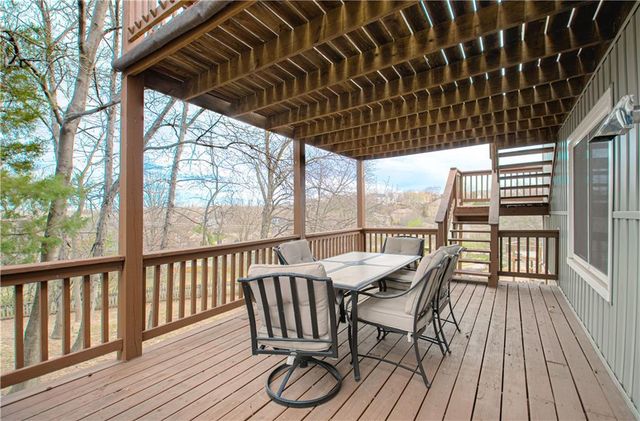 5916 Albervan Street, Shawnee, KS 66216