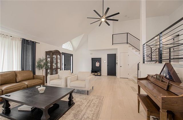 5916 Albervan Street, Shawnee, KS 66216