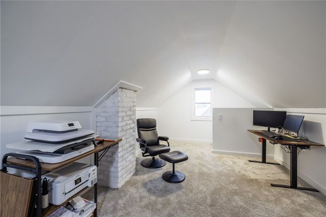 142 Cabot Road, Greece, NY 14626