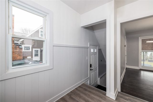 142 Cabot Road, Greece, NY 14626