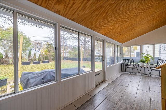 142 Cabot Road, Greece, NY 14626