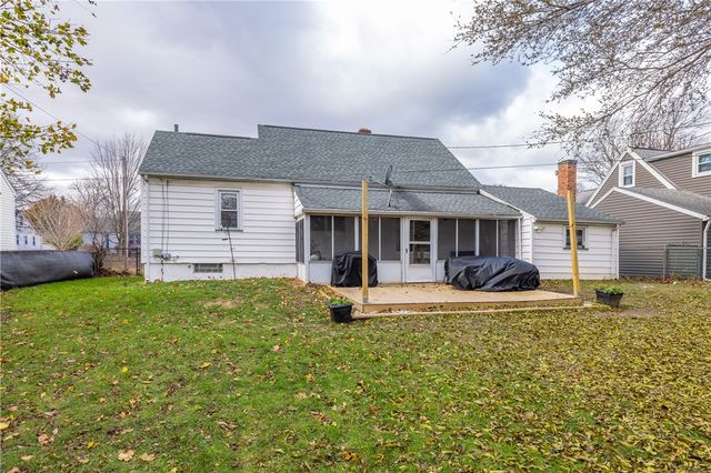 142 Cabot Road, Greece, NY 14626