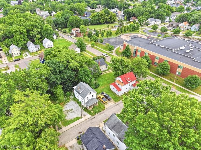 285 Sumner Court, Akron, OH 44311