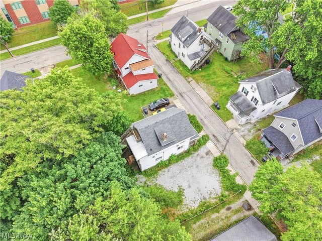 285 Sumner Court, Akron, OH 44311