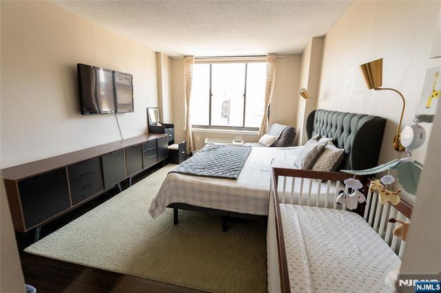 415 Newark Street 5A, Hoboken, NJ 07030
