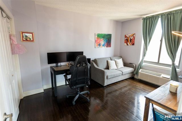 415 Newark Street 5A, Hoboken, NJ 07030
