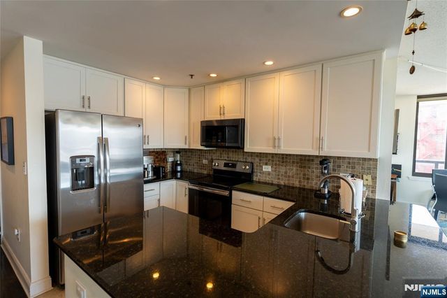 415 Newark Street 5A, Hoboken, NJ 07030